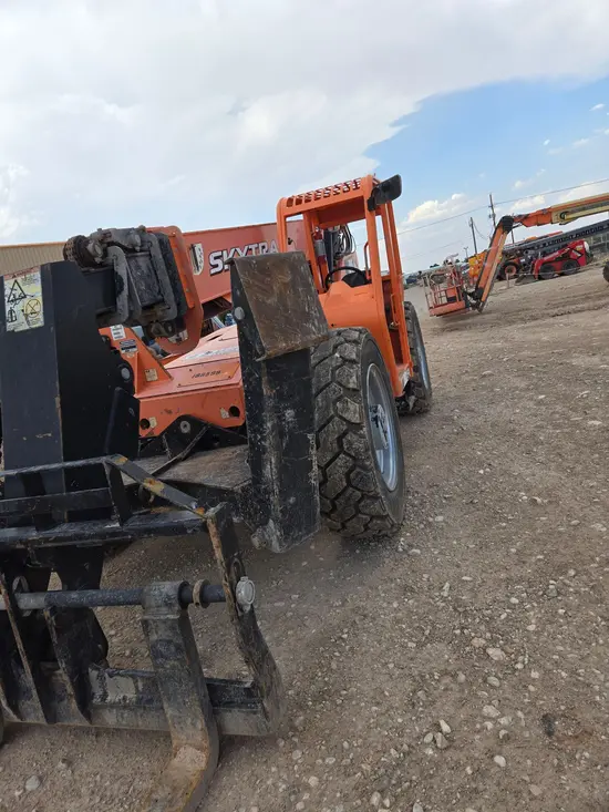 2017 SKYTRAK 10054 Forklift