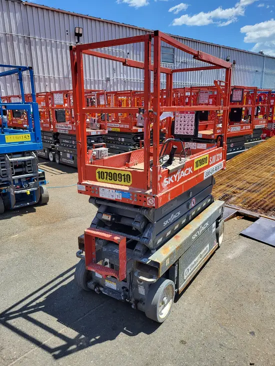 2018 Skyjack SJIII3219 Scissor Lift