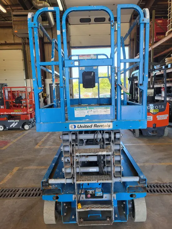 2016 Genie GS-3246 Scissor Lift