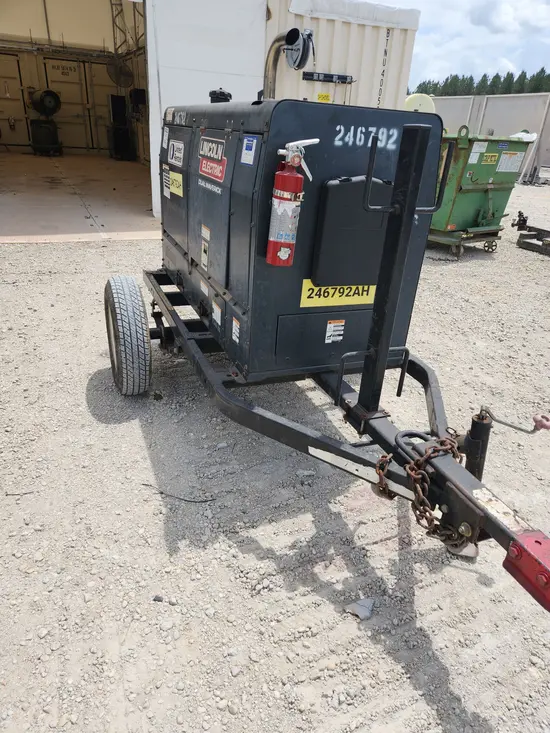 2020 Lincoln Electric DUAL MAVERICK Welder