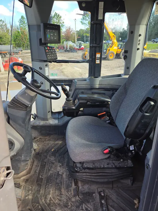 2021 John Deere 624L Wheel Loader