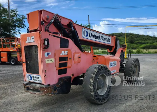 2017 SKYTRAK 8042 Forklift