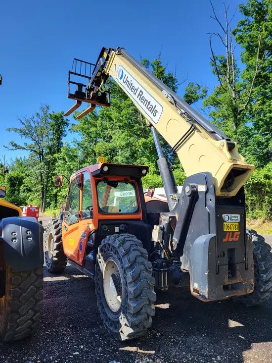 2017 JLG 943 S Forklift