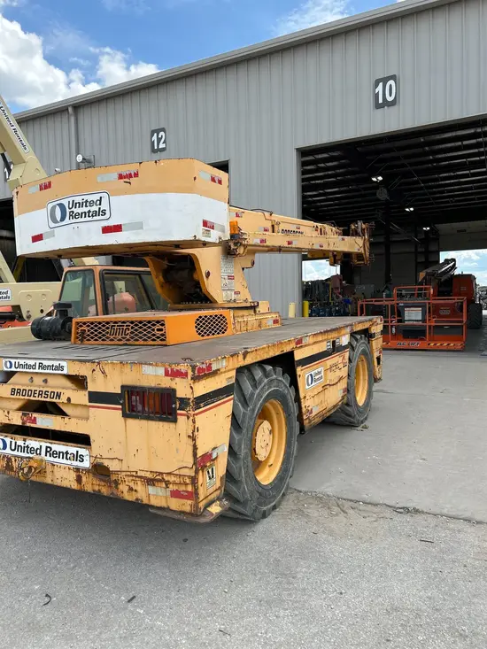 2008 Broderson IC-200-3F