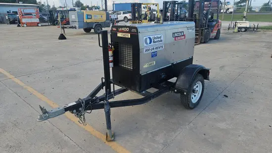 2022 Lincoln Electric LE400 Welder