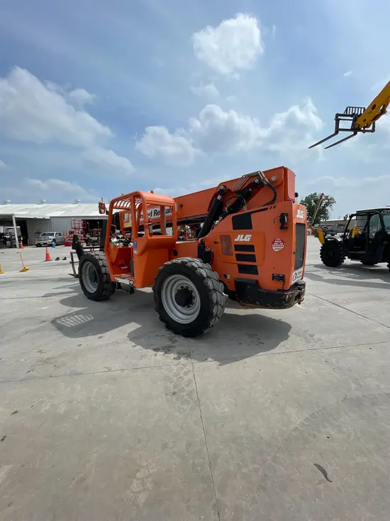 2017 SKYTRAK 10054 Forklift