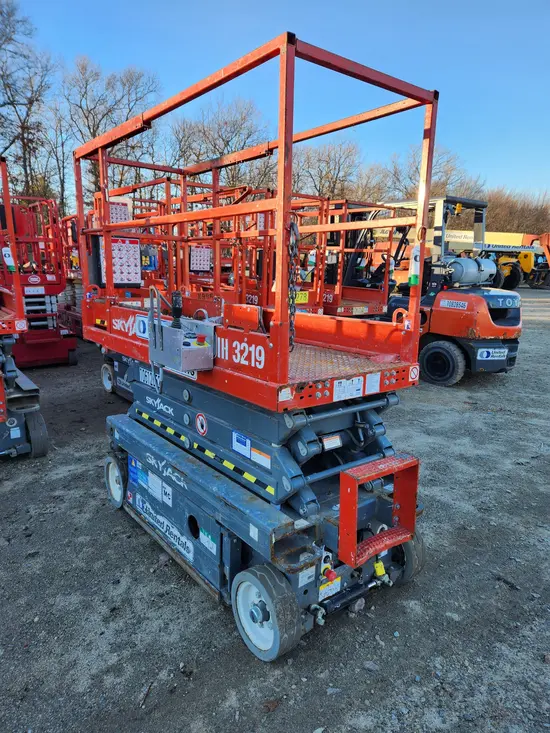 2017 Skyjack SJIII3219 Scissor Lift