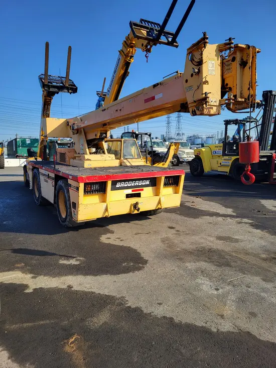 2014 Broderson IC-200-3H