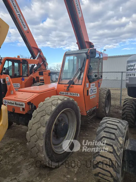 2021 SKYTRAK 8042 Forklift
