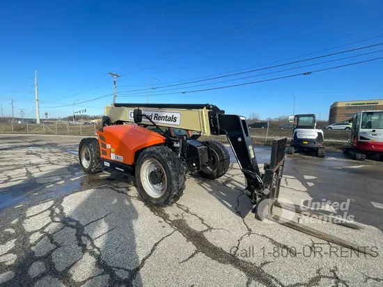 2018 JLG 943 Forklift
