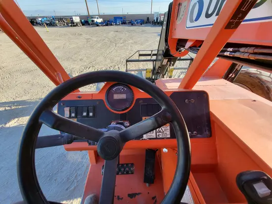 2016 SKYTRAK 6042 Forklift
