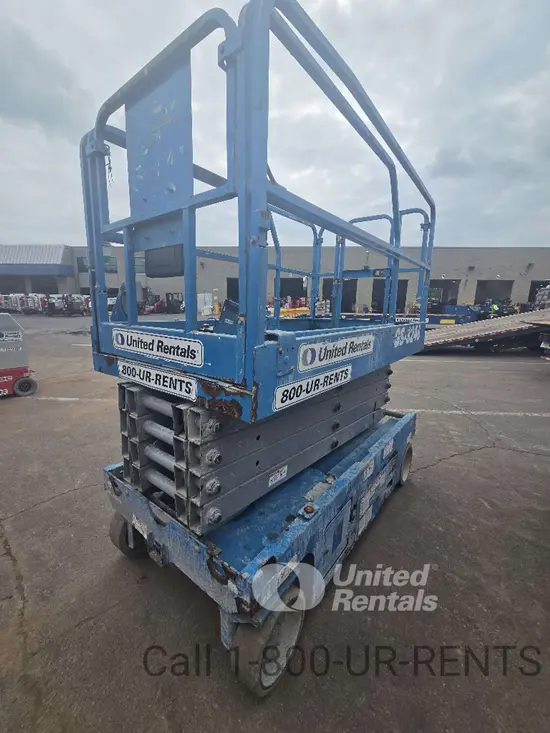 2018 Genie GS-3246 Scissor Lift