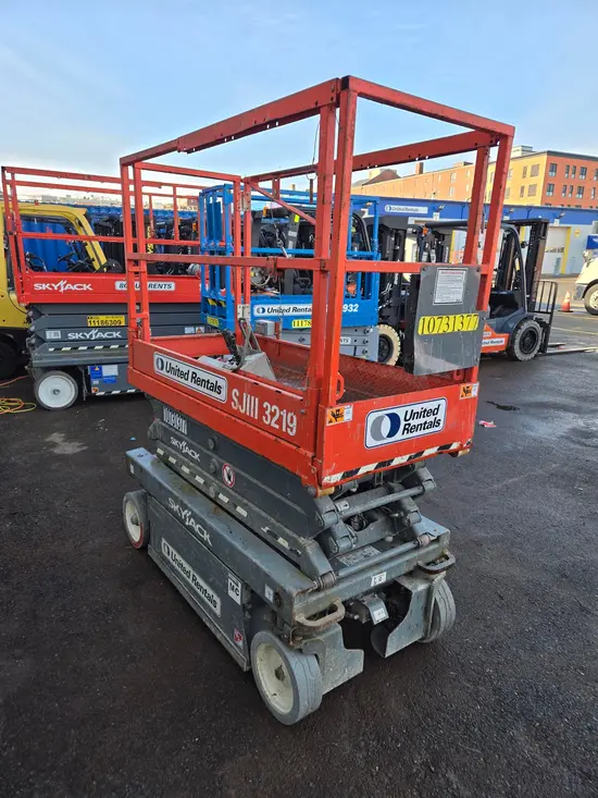 2018 Skyjack SJIII3219 Scissor Lift