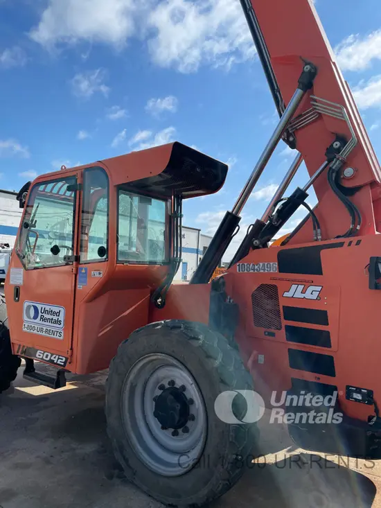 2018 SKYTRAK 6042 Forklift