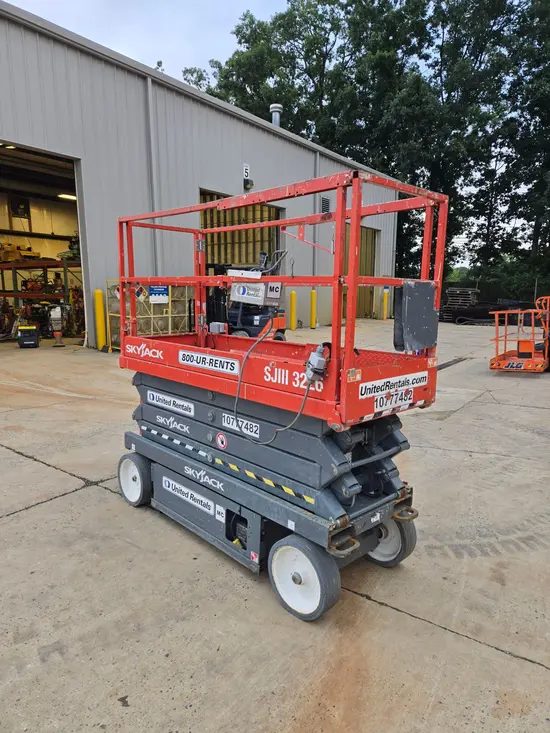 2018 Skyjack SJIII3226 Scissor Lift