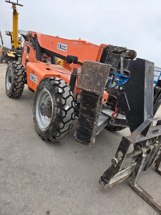 2017 SKYTRAK 10054 Forklift