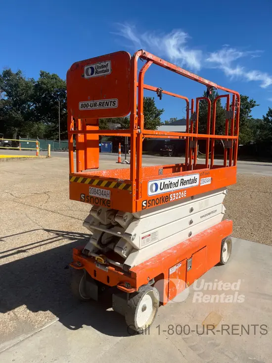 2018 Snorkel S3226E Scissor Lift