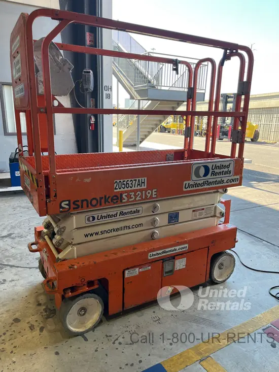 2018 Snorkel S3219E Scissor Lift