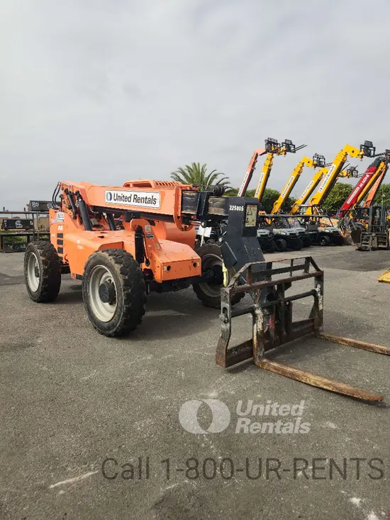 2019 SKYTRAK 6036 Forklift