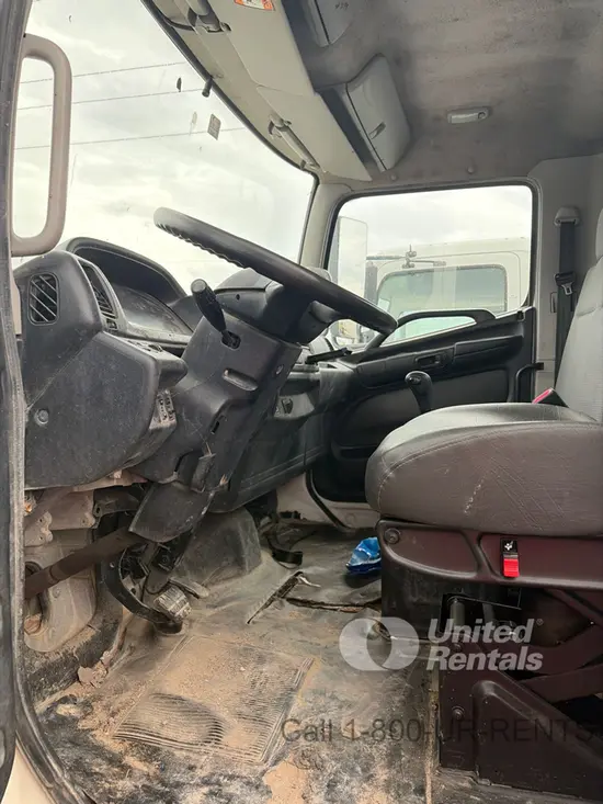 2020 HINO 268DCD4X2