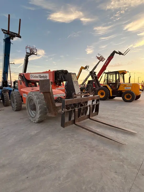 2016 SKYTRAK 10054 Forklift