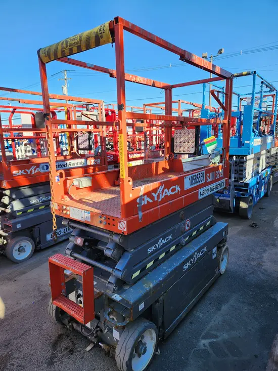 2017 Skyjack SJIII3219 Scissor Lift