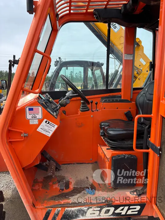 2018 SKYTRAK 6042 Forklift
