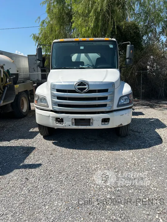 2019 HINO 268DCD4X2