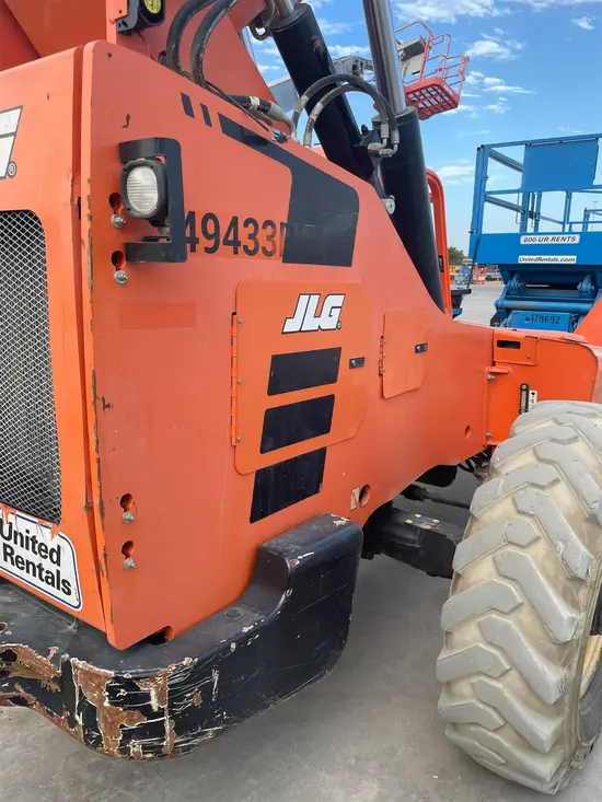 2017 SKYTRAK 8042 Forklift