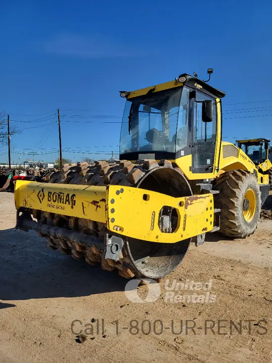 2021 BOMAG BW211PD-5 Single Drum Roller