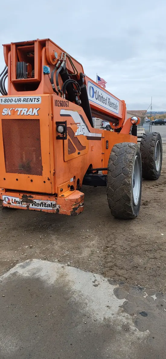 2014 SKYTRAK 6042 Forklift