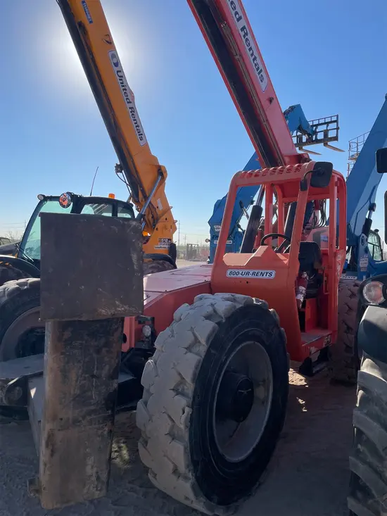 2017 SKYTRAK 10054 Forklift