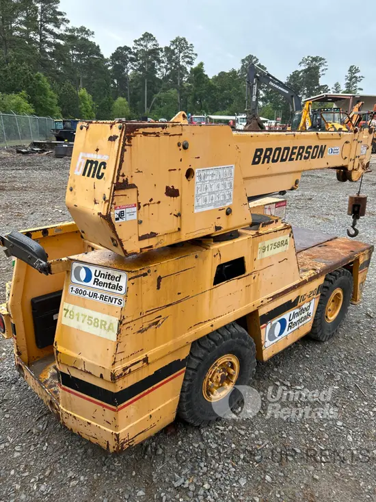 2009 Broderson IC-20-1H