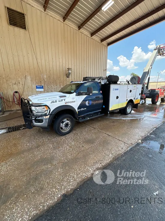 2021 Dodge 5500REGDRWD