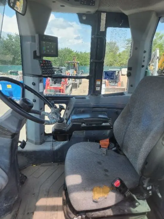 2020 John Deere 624L Wheel Loader