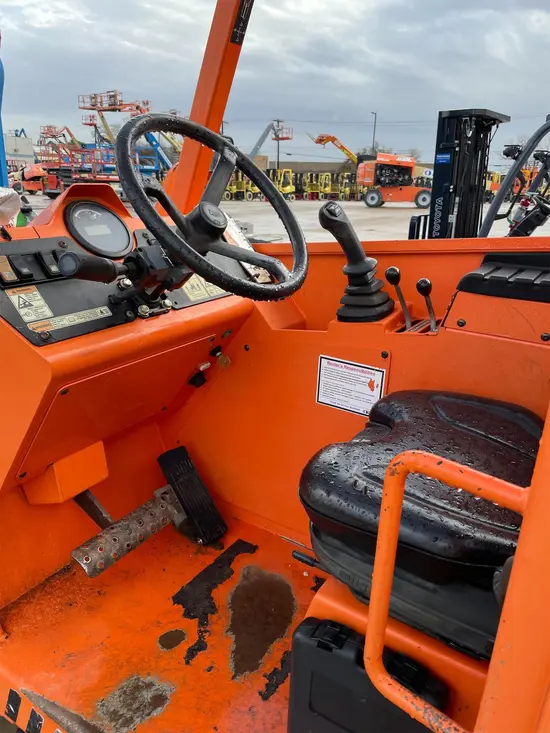 2017 SKYTRAK 8042 Forklift