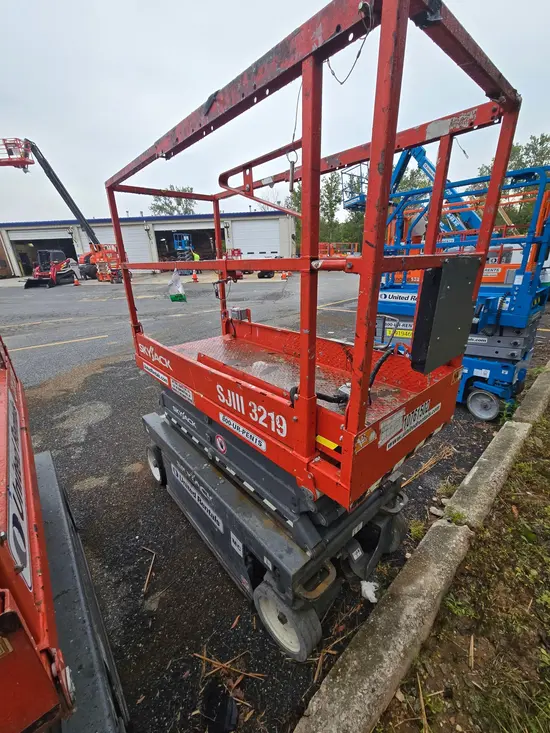 2018 Skyjack SJIII3219 Scissor Lift