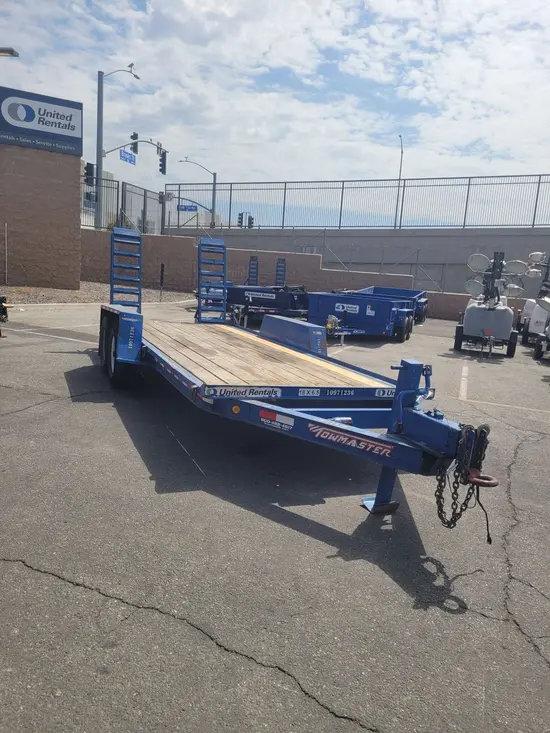 2020 Towmaster T-12D 18' Utility Trailer