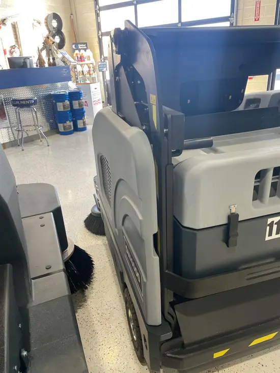 2022 Clarke SW4000 49 Sweeper
