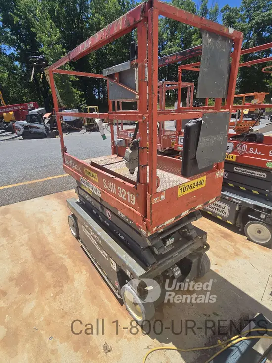 2018 Skyjack SJIII3219 Scissor Lift