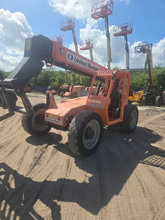 2016 SKYTRAK 6036 Forklift