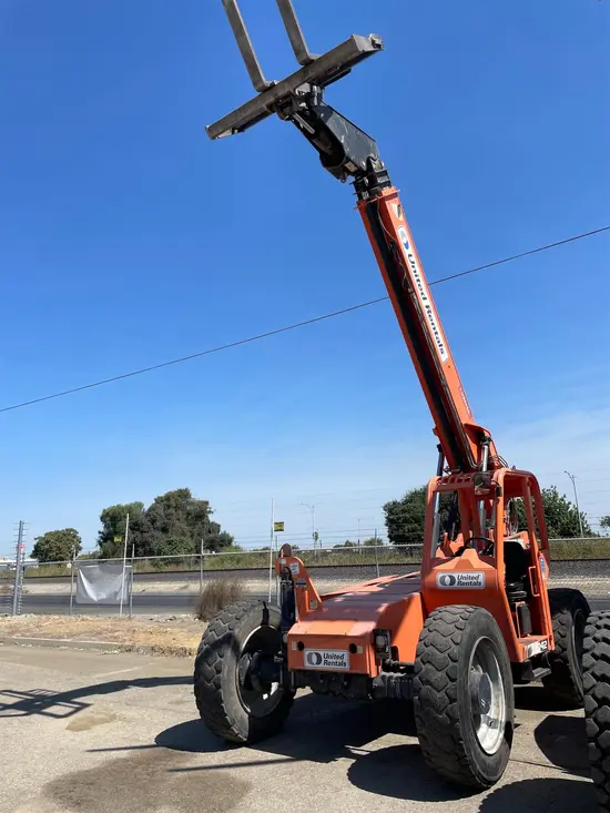 2017 SKYTRAK 6042 Forklift
