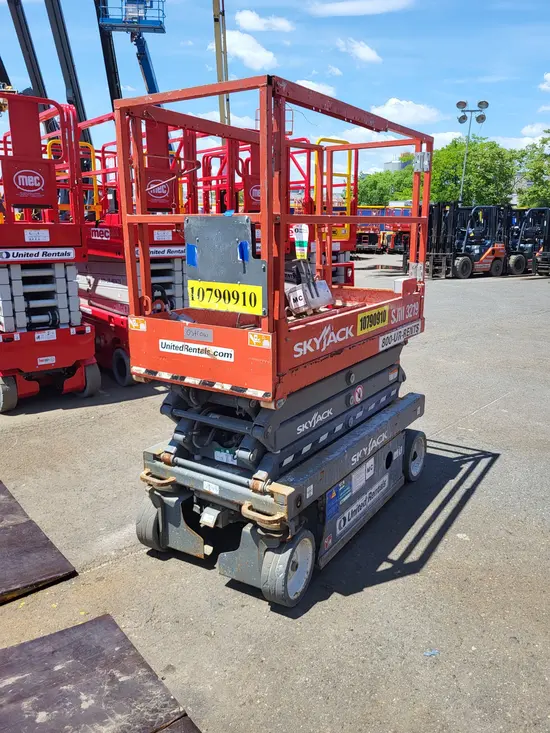 2018 Skyjack SJIII3219 Scissor Lift