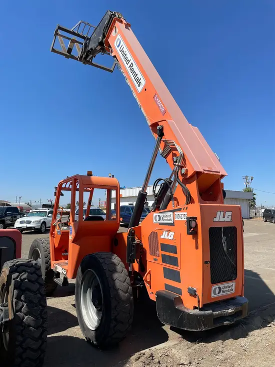 2017 SKYTRAK 6042 Forklift