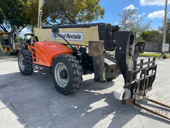 2018 JLG 1055 Forklift