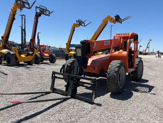 2018 SKYTRAK 6036 Forklift