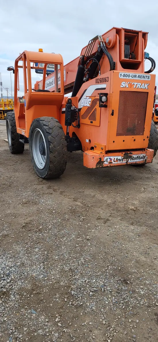 2014 SKYTRAK 6042 Forklift