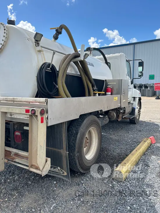 2019 HINO 268DCD4X2