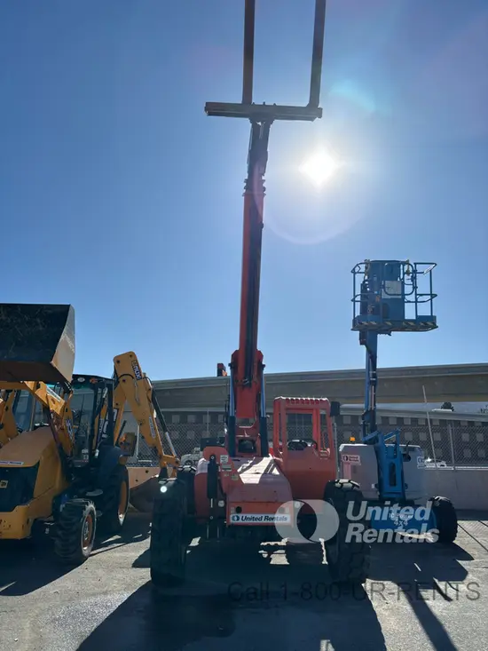 2017 SKYTRAK 6042 Forklift