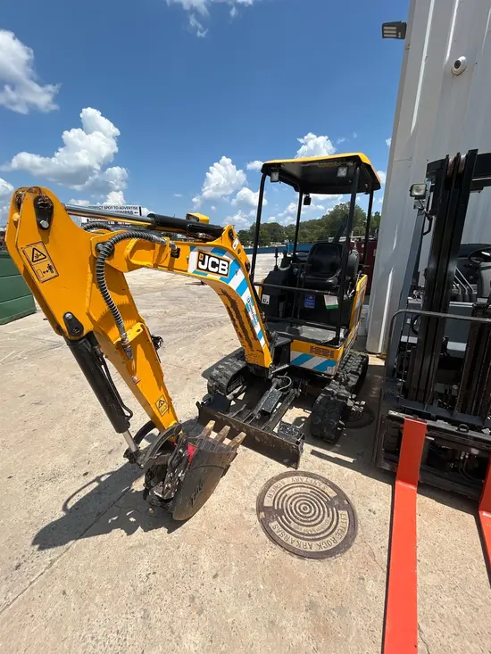 2022 JCB 19C-1E Mini Excavator